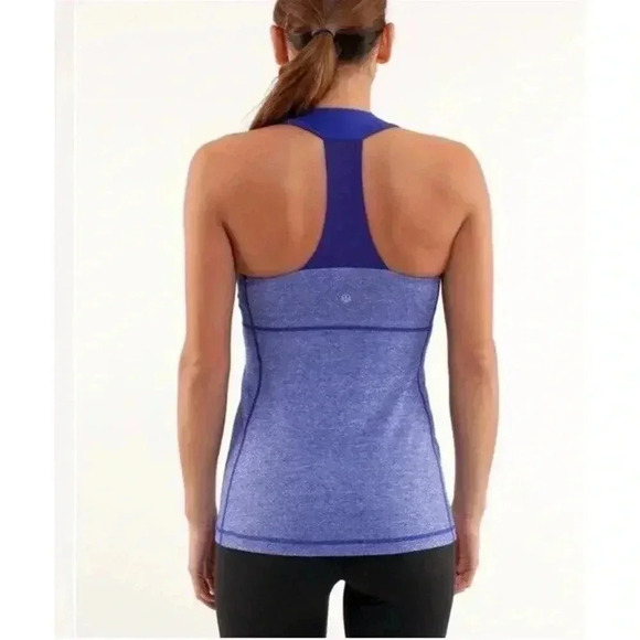 Lululemon Size 6 Royal Blue Scoop Neck Racer Back Tank Top W/ Bra - Picture 2 of 9